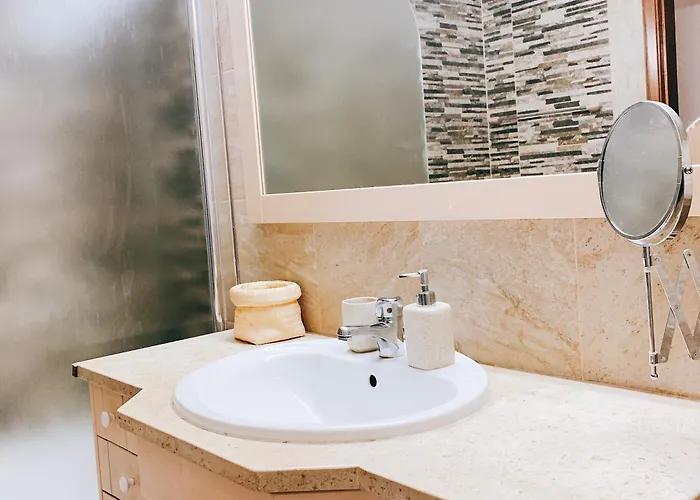 Alvor, Marachique, 2 Bedroom, 2 Bathroom With Swimming Pools