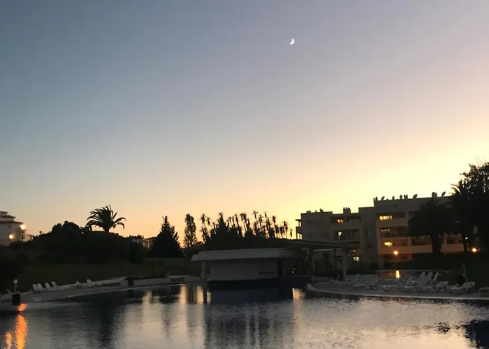 شقة Alvor, Marachique, 2 Bedroom, 2 Bathroom With Swimming Pools *